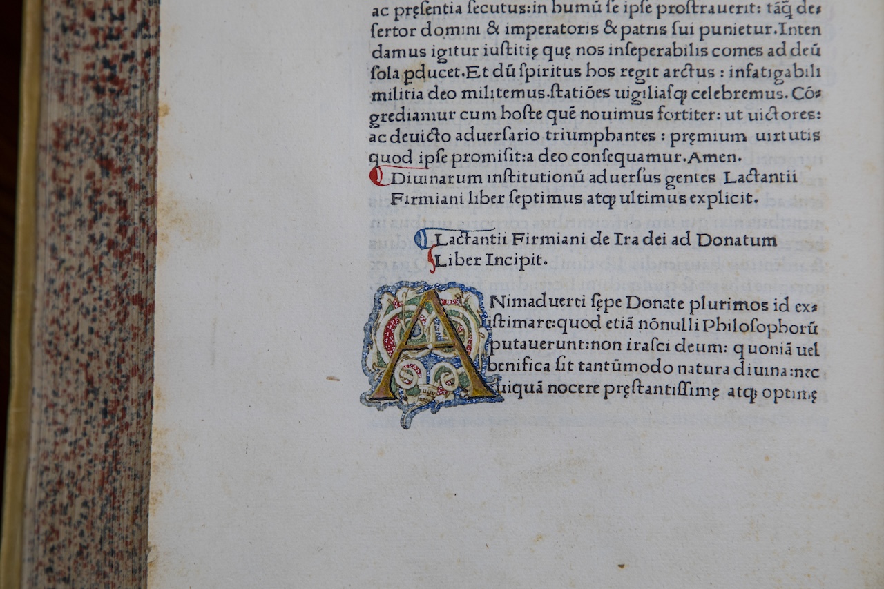 Capilettera miniati dalla prima edizione delle Divinae institutiones dell’apologeta cristiano Lattanzio